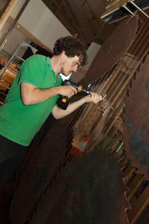 Circular saw blade installation