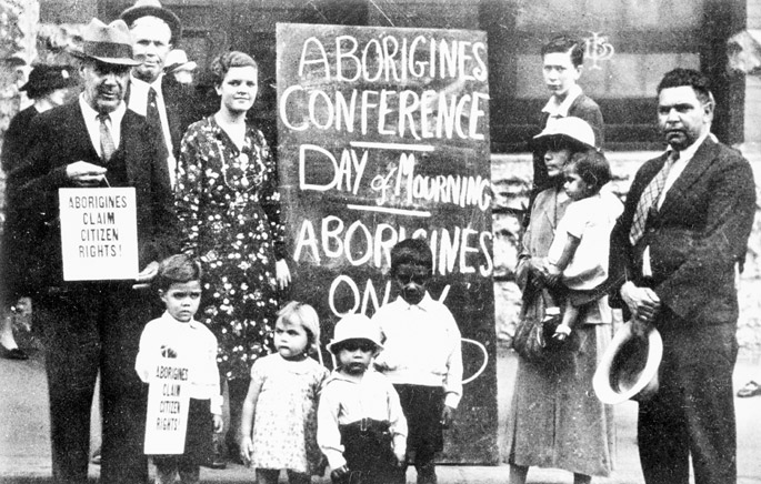 William (Bill) Ferguson, Jack Kinchela, Isaac Ingram, Doris Williams, Esther Ingram, Arthur Williams Jr, Phillip Ingram, unknown, Louisa Agnes Ingram holding daughter Olive, Jack Patten