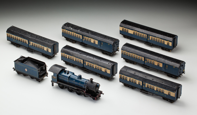 New South Wales Railways 35 class ‘Caves Express’ locomotive with tender and passenger cars, made of pressed and cast metals by Frank Fitzgerald