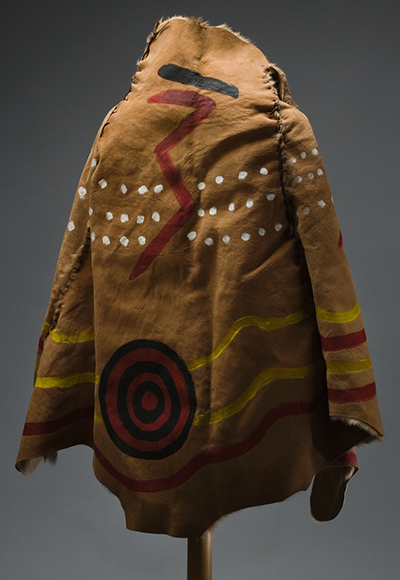 Back view of the booka, with zigzag pattern.