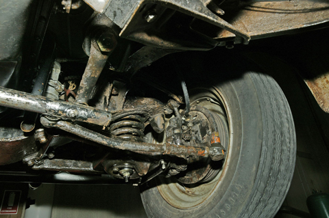 Close up view of the FJ Holden's axle.