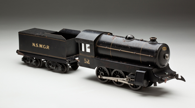 New South Wales Railways ‘52 series’ clockwork electric locomotive with tender, made from steel by Ron Titchener and associates