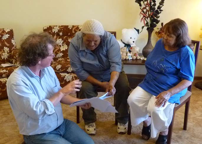 Ian Coates discussing objects from the Albany region with Lynette Knapp and Winnie Larsen, 2012