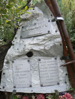 Southern Cloud memorial, listing crew and passenger names.