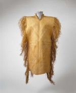Poncho-like garment made from plantain leaf fibres woven together like matting with a fringed edge.