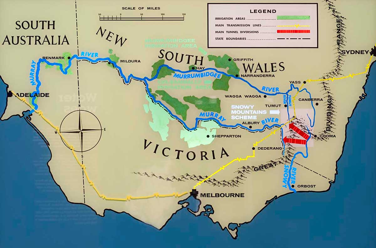 Map of eastern Australia showing location of Snowy mountain scheme.