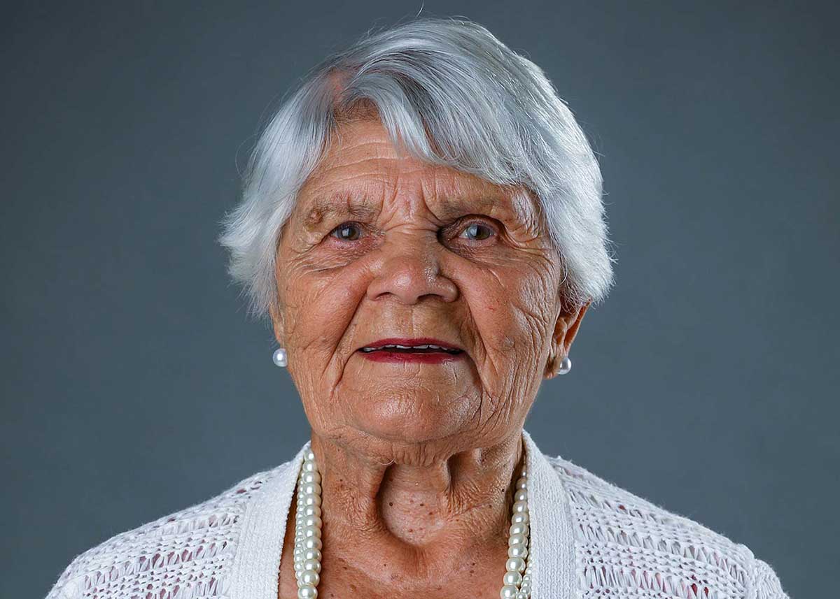 Portrait of Isabel Reid. - click to view larger image