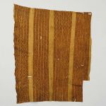 Thin barkcloth, A light colour that has a pattern of bundles of six red stripes.