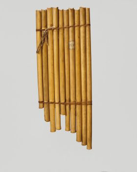 Panpipes made of bamboo and consists of ten single pipes varied in length bound together with two wrappings of coconut fibre.