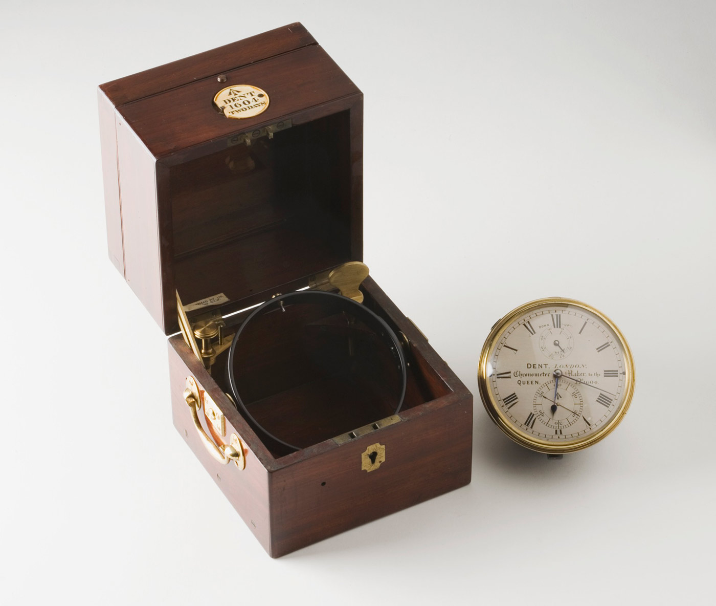 A colour image of a chronometer - click to view larger image