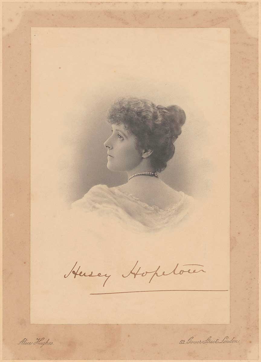 Portrait photograph of Hersey Hopetoun. - click to view larger image