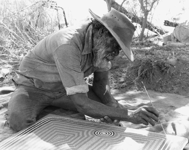 Mick Namararri Tjapaltjarri.