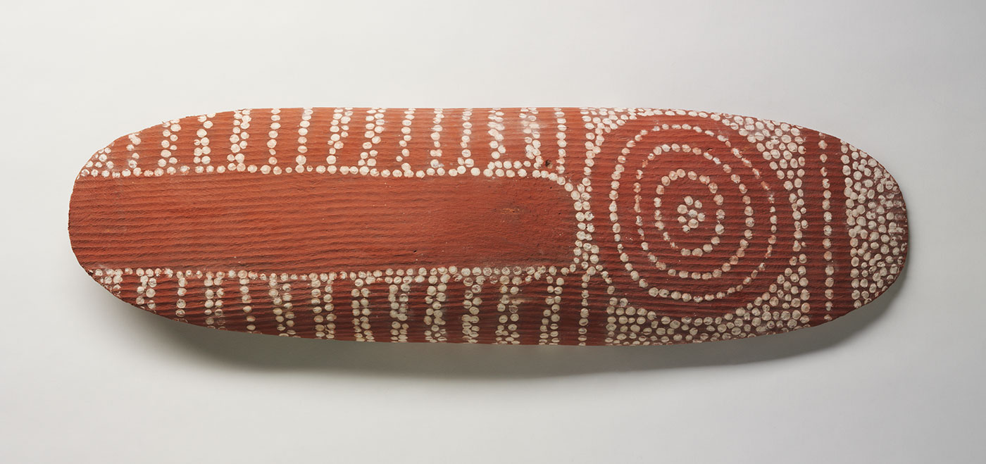 Lyurulyuru Dreaming shield 1972 by Dinny Nolan Tjampitjinpa. - click to view larger image