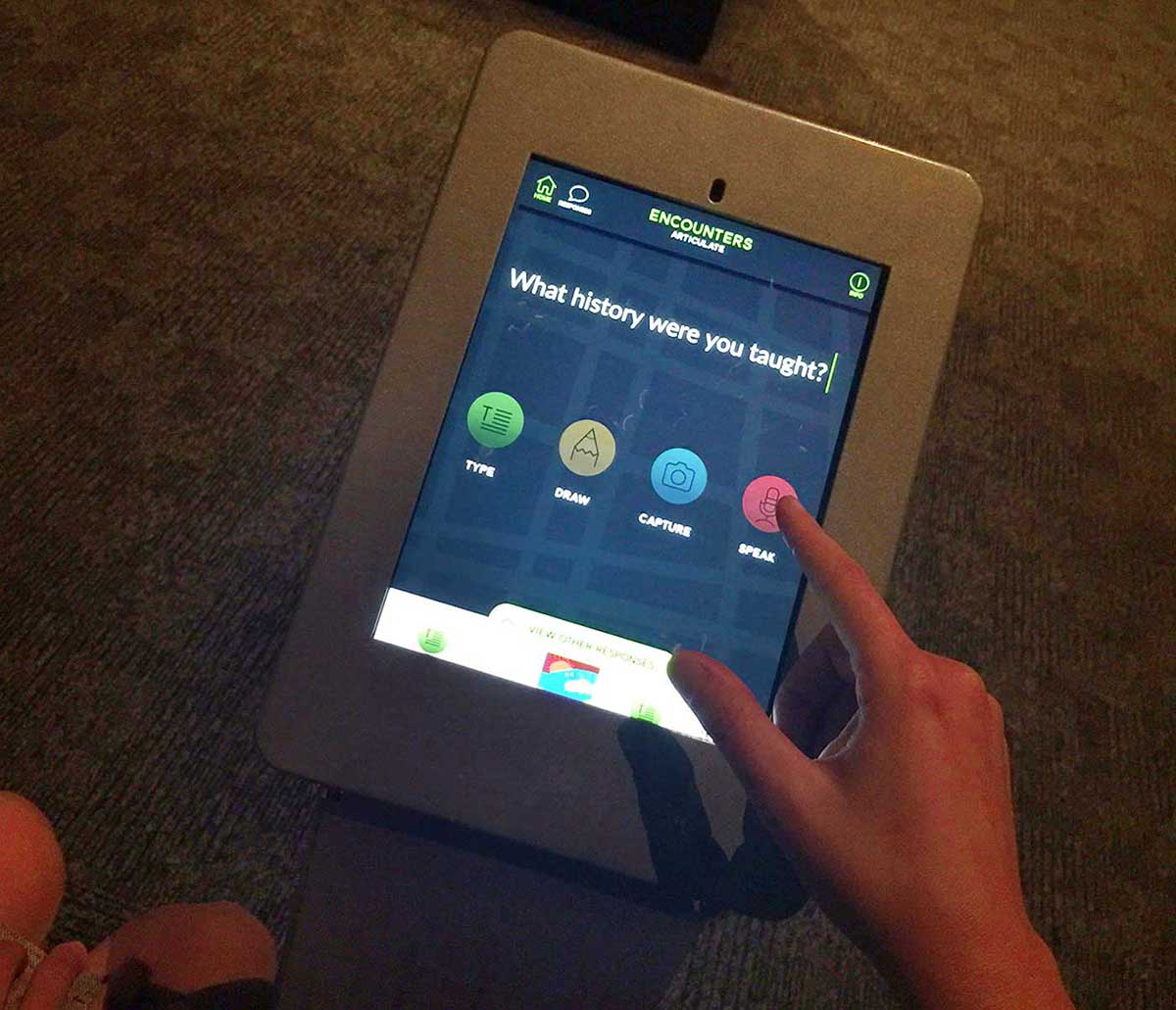 A person using Articulate on an iPad.