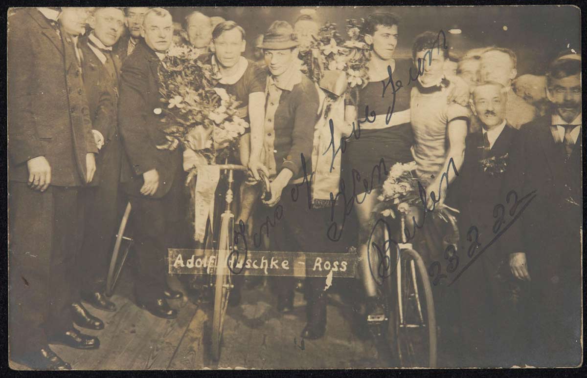 Official photograph of Huschke and Ross after they came 4th in the Berlin 6 Day 1922. - click to view larger image